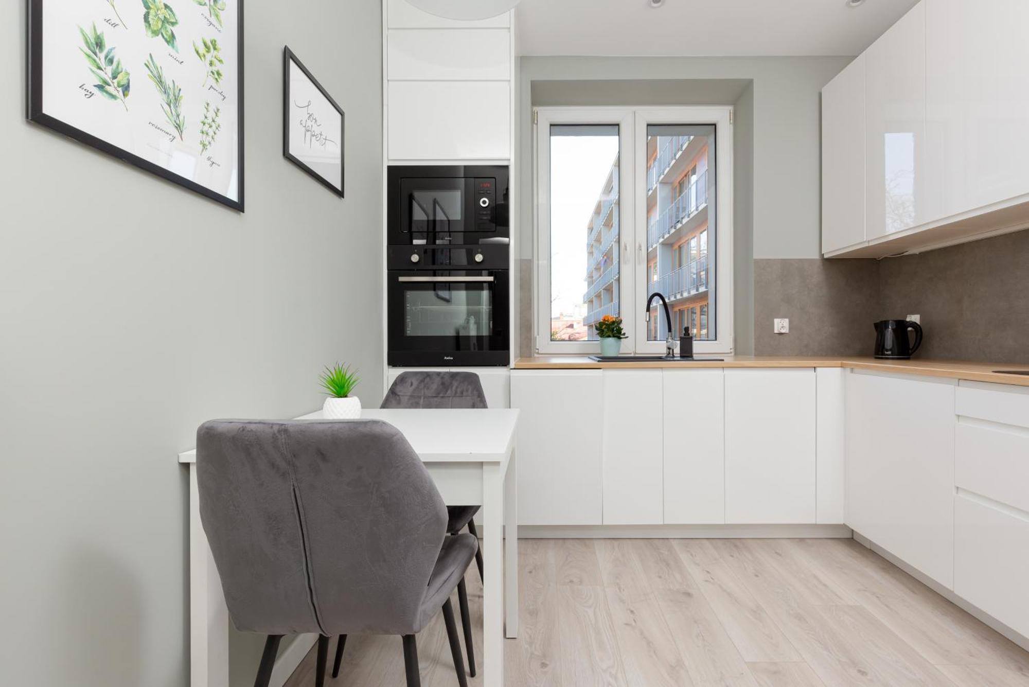 Central Apartment Emilii Plater By Noclegi Renters Warsaw Luaran gambar
